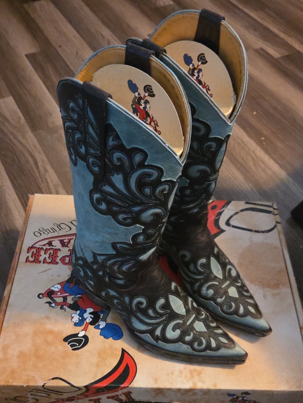 Old Gringo Cowboy Boots Linda Chocolate Aqua  Size 7
